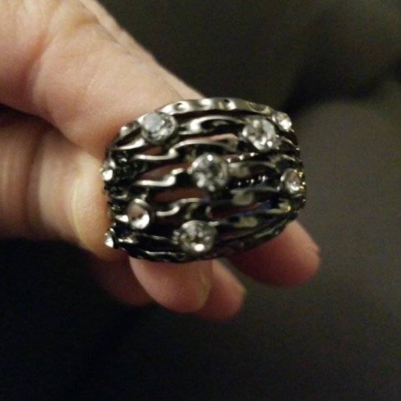 Ring - Picture 5 of 5